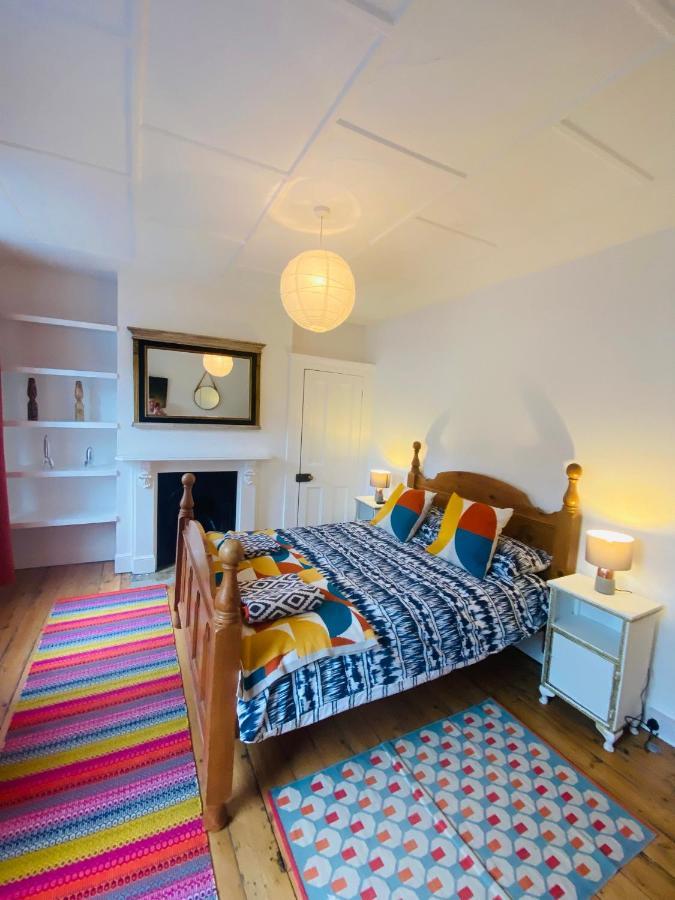 Lovely Seaside Town House Гастингс Экстерьер фото